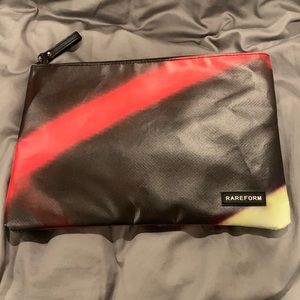 Rareform Pouch